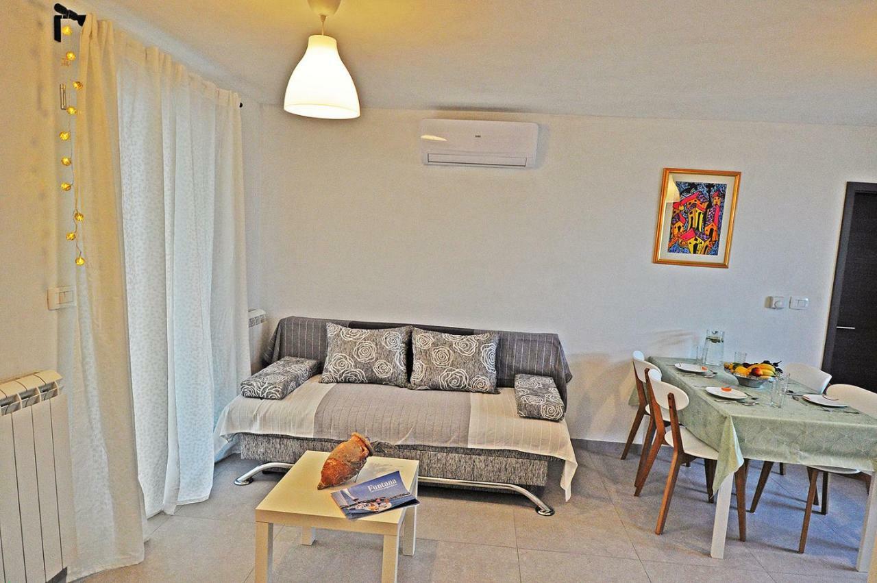 Apartment Dva Oriha 冯塔纳 外观 照片